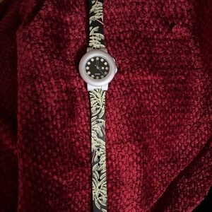 Chaos Japan Watch NWT